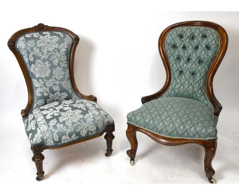 A Victorian carved mahogany spoon back chair, with button upholstery on cabriole legs, height 94cm, with a similar late Victo