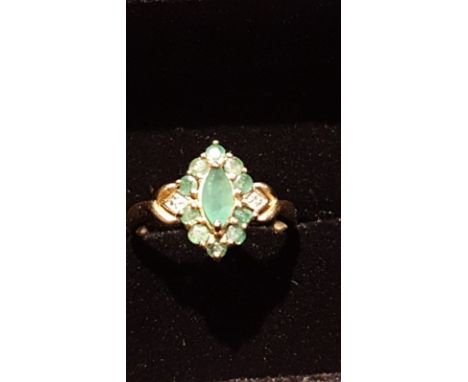 Ladies 9ct Gold Diamond and Green Stone Ring  Beautiful Setting Ring. 