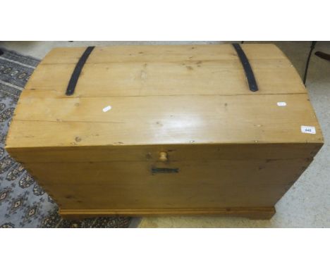 A pine dome top trunk