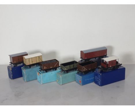 Seven boxed Hornby Dublo Wagons comprising D1 NE Open Goods Wagon with sticker on flap, 2x D2 LMS High-sided Wagons both with