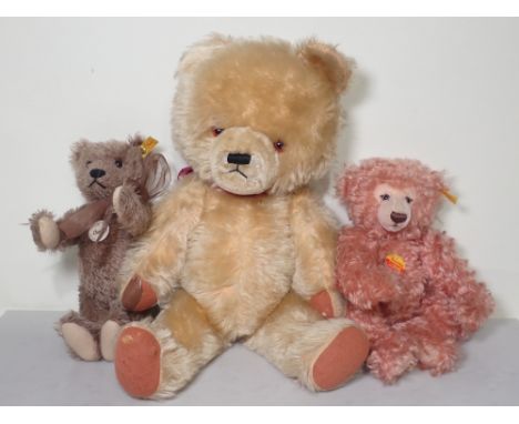 A Steiff 'Snobby' Bear, a Steiff 'Classic' Bear and an Original Bear 