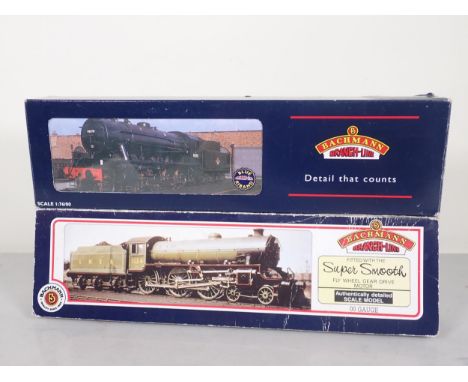 A boxed Bachmann 00 gauge Thompson B1 Class 'Wildebeest' and a boxed WD 8F 2-8-0 Locomotive in austerity livery 