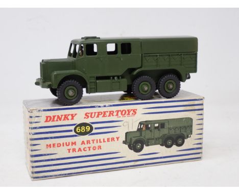 A boxed Dinky Toys No.689 Medium Artillery Tractor