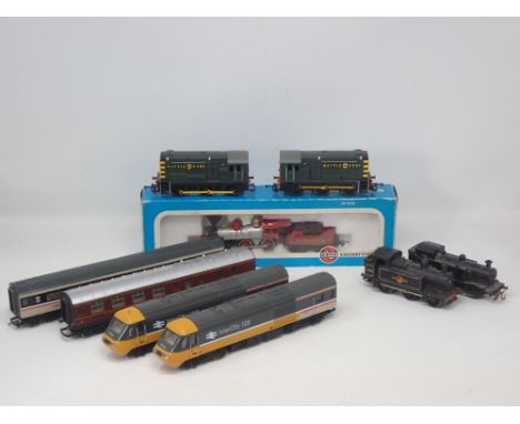 A boxed Airfix HO Scale Central Pacific 4-4-0 Locomotive, two unboxed Hornby 00 gauge Class 08 diesel Shunters, an 0-6-0T, an