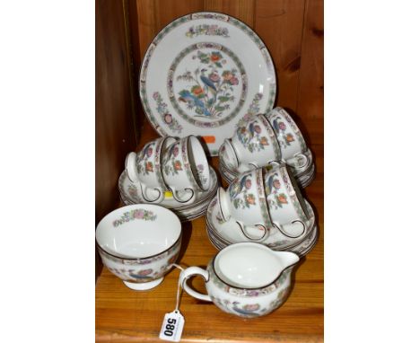 A WEDWOOD 'KUTANI CRANE' PATTERN TWENTY ONE PIECE TEA SET, comprising a milk jug, a sugar bowl, a bread and butter plate, six