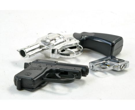 Trio of Novelty Toy / Lighter Guns including Lone Star duo. 