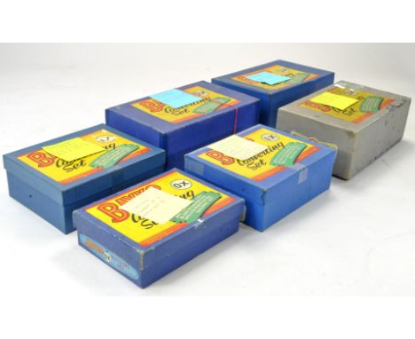 Bayko Sets comprising 0X, 2 x 1X and 3 x 2X. Marked complete with extras by vendor and appear well preserved. 