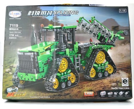 Lego Technic Type Set comprising 1/18 John Deere 9620RX Tractor. Complete and unstarted. 