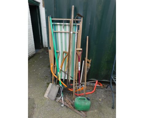 Garden tools, deck chair, spades, rakes, forks, petrol can, etc. (a quantity)