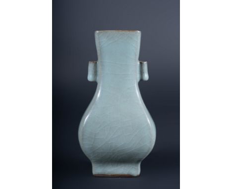 Chinese Art A celadon glazed arrow shaped pottery vaseChina, Republic, early 20th century . . Cm 16,50.