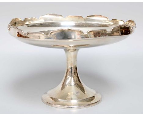 A George V Silver Pedestal-Dish, by Mappin and Webb, Sheffield, 1923, the circular bowl on spreading foot, 19.5cm diameter, 1