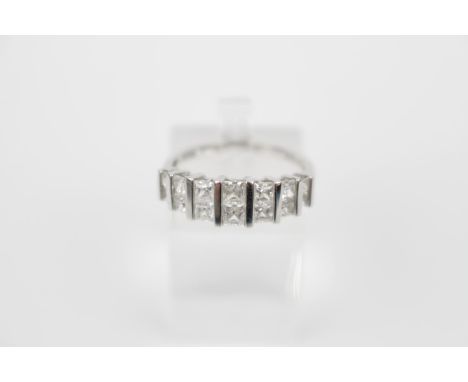 14ct White Gold Multi CZ set ring 3g total weight Size O 