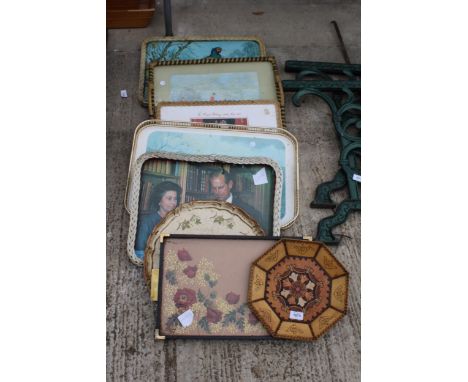 AN ASSORTMENT OF VARIOUS VINTAGE AND RETRO SERVING TRAYS 