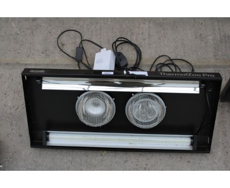 A ARCADIA THERMALZOO PRO HEATER/LIGHT 