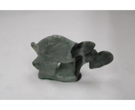 A JADE ELEPHANT, HEIGHT 11CM 