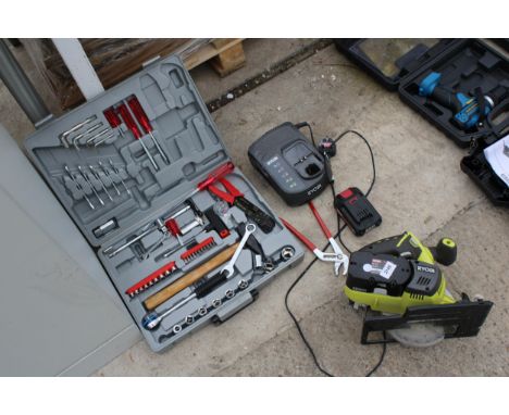 AN ASSORTMENT OF TOOLS TO INCLUDE A RYOBI CIRCULAR SAW AND A TOOL SET 