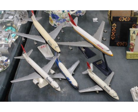 FIVE VINTAGE MODELS OF PLANES, FOUR ON PLINTHS, TO INCLUDE BRITISH AIRWAYS AND QANTAS 