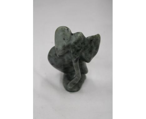 A JADE ELEPHANT, HEIGHT 13CM 