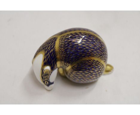 A ROYAL CROWN DERBY BADGER (FIRST) 