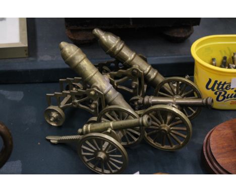 FIVE VINTAGE BRASS CANONS 