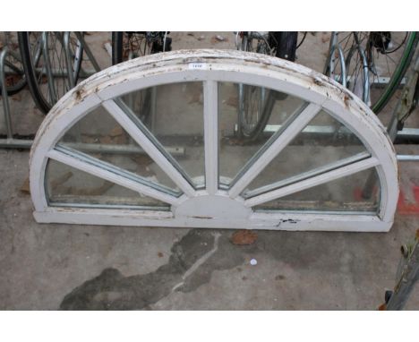 A VINTAGE WOODEN FRAMED FAN LIGHT WINDOW 