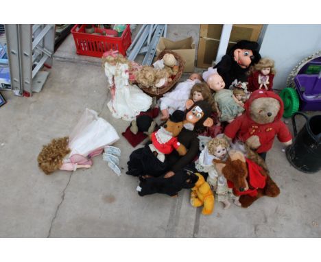 AN ASSORTMENT OF VARIOUS VINTAGE TEDDIES AND DOLLS 