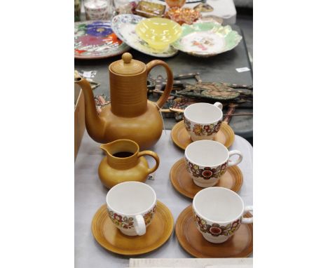 A RETRO 1960'S/70'S MYOTT PART COFFEE SET TO INCLUDE A COFFEE POT, CREAM JUG, CUPS AND SAUCERS 