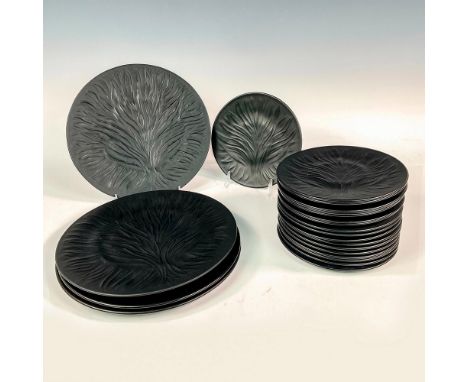 Black frosted plates adorned with a feathery-leaf design. Includes 4 dinner plates, and 18 luncheon plates. Lalique France et