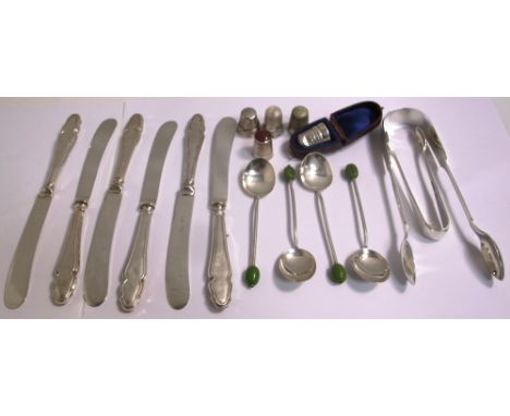 A Victorian hallmarked silver pair of sugar tongs, Exeter 1868, a further Edward VII hallmarked silver pair of sugar tongs, S