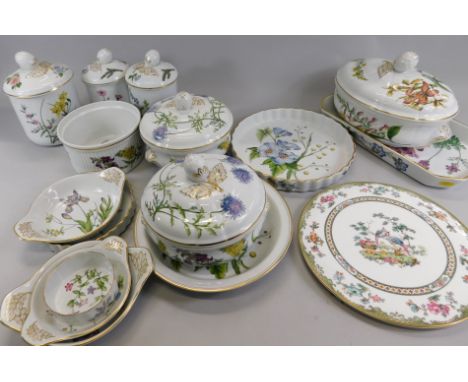 A quantity of Spode Stafford flowers porcelain, to include three tureens and covers, serving dishes, etc.