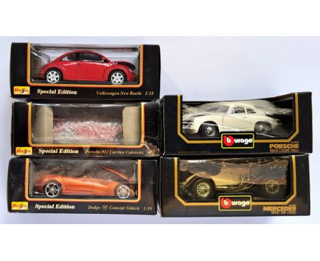 Bburago and Maisto, a boxed 1:18 Scale group to include Bburago 3009 Mercedes Benz SSK (1928), Maisto Volkswagen New Beetle a