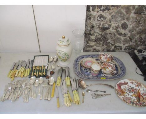 A mixed lot of various flatware, china and a glass vase to include a boxed set of Community plate gold plated cake forks, and