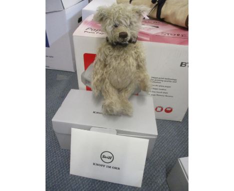 A Steiff Elizo the Spring Swarovski Bear, boxed with certificate 