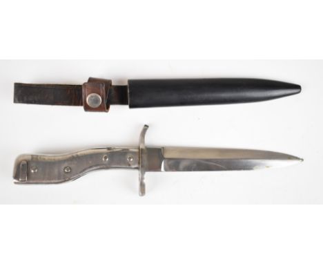 Copy German WW1 ersatz all steel bayonet with 15cm blade and scabbard.&nbsp;PLEASE NOTE ALL BLADED ITEMS ARE SUBJECT TO OVER 