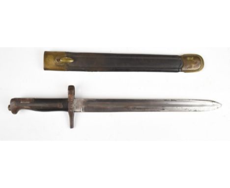 Italian 1870 pattern bayonet with external leaf spring, MT4873 to crosspiece, 29cm fullered blade and scabbard. PLEASE NOTE A