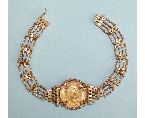 A 9ct gold gate-link bracelet set a 1982 half-sovereign, 19.5cm, 11g.
