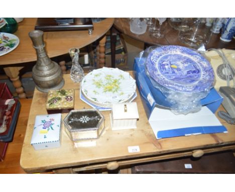 An Eastern brass vase; a Poole pottery trinket box and cover; a mirrored glass casket; a Spode Italian patterned cake stand a