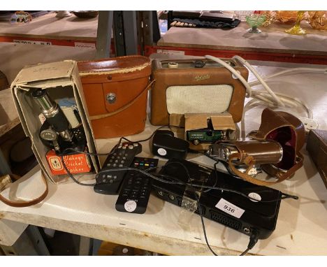 A QUANTITY OF ITEMS TO INCLUDE, BINOCULARS, VINTAGE ROBERTS RADIO, SMALL MICROSCOPE, KODAK CAMERA, ETC 