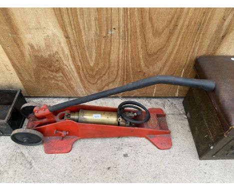A VINTAGE KISMET-TROLLEY COMPRESSOR WITH THE MAKERS NAME WM.TURNER &amp; BRO LTD 