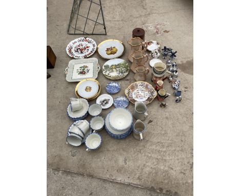 AN ASSORTMENT OF CERAMIC ITEMS TO INCLUDE BLUE AND WHITE FIGURES, JUGS AND PLATES ETC 
