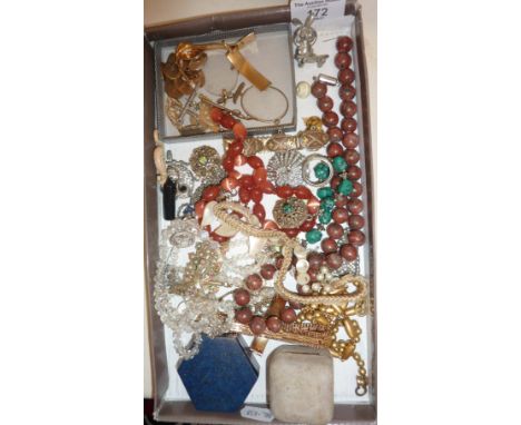 Vintage costume jewellery, some yellow metal items, etc.