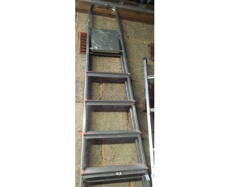 ALUMINIUM DECORATORS STEP LADDER &amp; A 2 STEP KITCHEN STEP UP