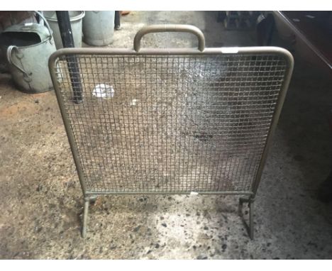 SMALL BRASS MESH FIREGUARD