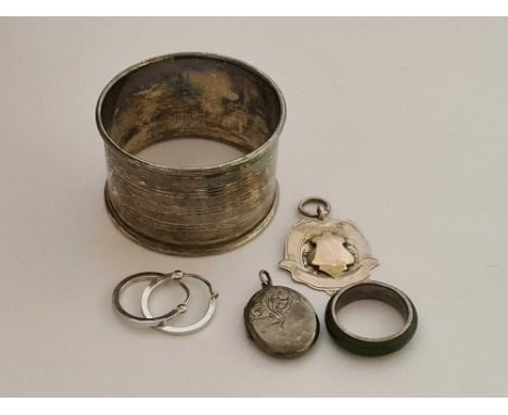 ASSORTMENT OF SILVER ITEMS, NAPKIN RING, LOCKET, FOB ETC 27g