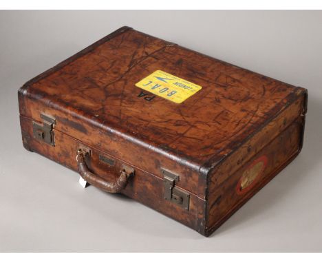 A vintage American “Suitpax Traveler” suitcase bears label “Mishawaka, Indiana”, 61cm wide.