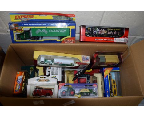 BOX CONTAINING VARIOUS TOY CARS INCLUDING CORGI COASTGUARD PATROL AND MATCHBOX MODELS OF YESTERYEAR (QTY)