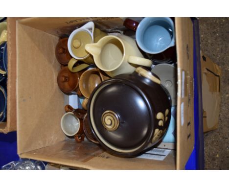 BOX OF CERAMIC ITEMS, MAINLY KITCHEN ITEMS INCLUDING LARGE CASSEROLE AND COVER
