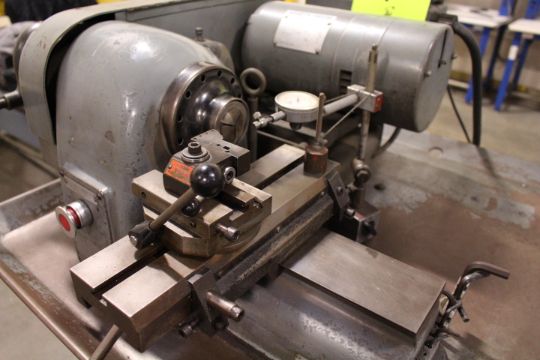 Hardinge manual lathe