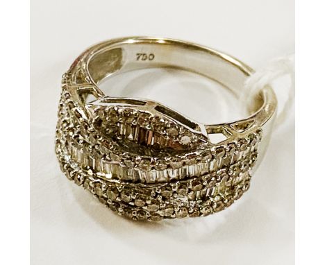 18CT DIAMOND BAGUETTE RING - SIZE K - 5.8 GRAMS APPROX