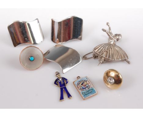 Assorted costume jewellery to include pair contemporary white metal ear studs, silver ballerina brooch, enamel pendant, mothe